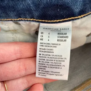 AMERICAN EAGLE Ne(x)t Level High-Waisted Jegging Soft Knit Hi-Rise Dark Ripped 4 thumbnail 8