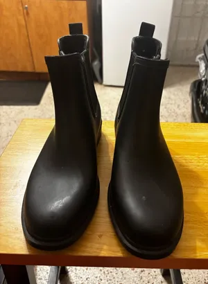 Clarks Artisan Women's Sz 8 Black waterproof cologne arlo 2 Chelsea ankle boost thumbnail 1