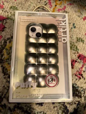 iPhone case thumbnail 1