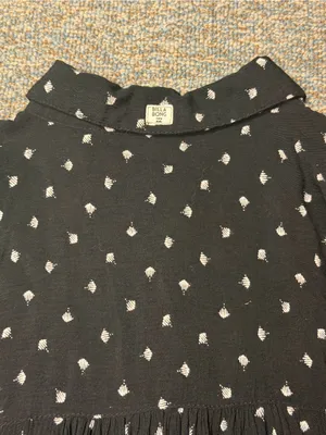 Billabong Black White Print Tie Front Button Down Cropped Blouse Large thumbnail 6