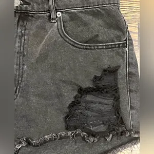 GARAGE Black High Rise Ripped Jean Shorts‎ Size 9 thumbnail 5