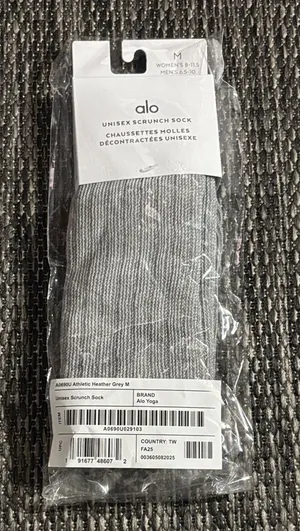 Alo Yoga Unisex Scrunch Sock Athletic Heather Grey Size Medium NEW thumbnail 1