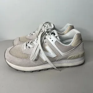 New Balance 574 White Grey Classics Size 7 thumbnail 5