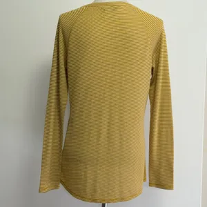 The North Face Top L Yellow Striped Long Sleeve Button Shoulder NF0A339XH9D thumbnail 5