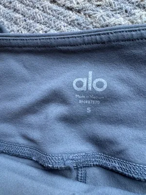 Alo Yoga Leggings thumbnail 3