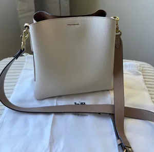 Coach Willow Bucket Bag in Chalk  thumbnail 5