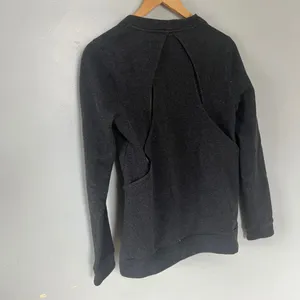 Lululemon &go Endeavor Long Sleeve Heathered Black Open-Back Sweatshirt Medium thumbnail 4