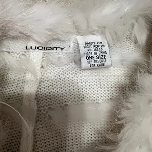 Lucidity Rabbitskin Poncho White Size undefined thumbnail 2
