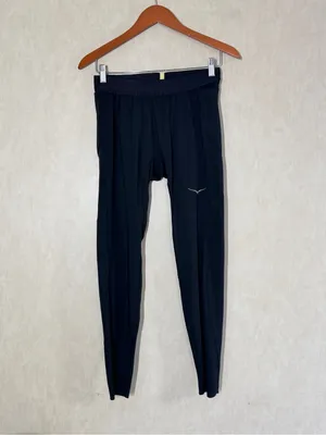Hoka One One Women’s Novafly Run Tight Leggings in Black M thumbnail 3