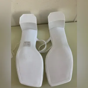 JeffreyCampbell Elegant White Chunky Block Heel Sandals. Size-9 thumbnail 6
