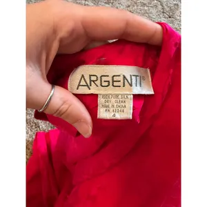 Vintage 1980s Argenti 100% Pure Silk Peplum Dress Tomato Red Jacquard Keyhole thumbnail 9