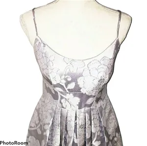 David’s Bridal silver Floral Spaghetti Strap Dress Size 2 thumbnail 4