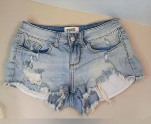 VS PiNK 0 27 Shorty Destroyed Light Wash Denim Raw Hem Jeans Shorts thumbnail 1