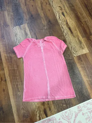 Women’s Pink Short-Sleeve Tee thumbnail 2