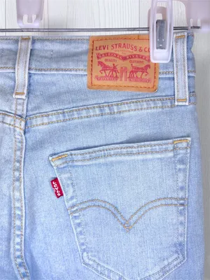LEVI’S Women’s 725 High Rise Bootcut Jeans - Light Wash Stretch Denim thumbnail 7