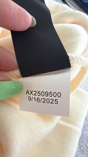 Comfrt Small Signature Hoodie in Buttercream thumbnail 9