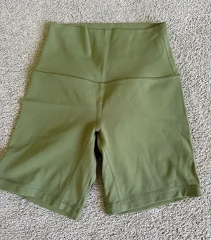 Lululemon Shorts Biker thumbnail 1