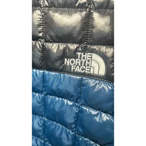 The North Face ThermoBall Eco Vest Womens M Blue Black Puffer‎ Full Zip NF0A5GLD thumbnail 5
