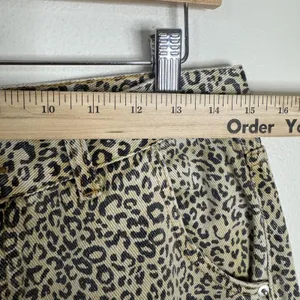 POL Jeans Womens 30 Medium Beige High Rise Crop Relaxed Leopard Distressed Denim thumbnail 6