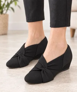 IMPO Ginny Women's 9.5M Black Sash Stretch Memory Foam Wedge Dress Shoes thumbnail 1