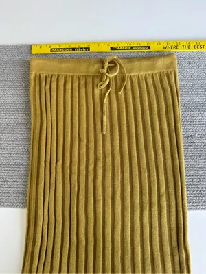 INDUSTRY Chartreuse Yellow Gold Ribbed V-Neck Knit Skirt Set Size Small thumbnail 9