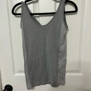 SPANX Laidback Layers Grey‎ seamless striped Tank size large thumbnail 7