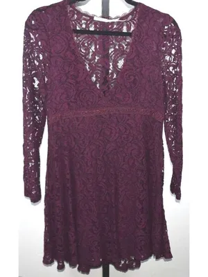 Kimchi Blue Urban Outfitters Burgundy Lace Mini Dress Size 4 V-Neck thumbnail 1