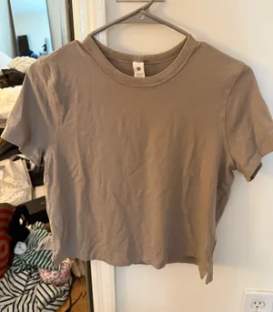 Lululemon Shirt thumbnail 1