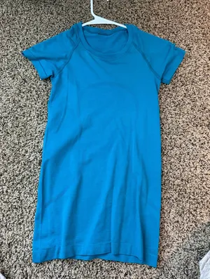 Lululemon Swiftly Tech Short Sleeve thumbnail 1