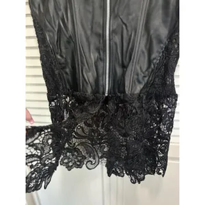 Lace Faux Leather Corset Black Size 3XL Runs Small Lace Sides/Skirt Boning Zip thumbnail 5