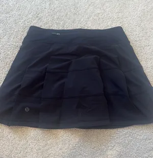 Black Lululemon skirt thumbnail 1