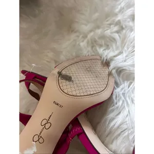 Jessica Simpson Emara Pink Fuchsia Lucite Stiletto Heels Sandal Size 6.5 thumbnail 5
