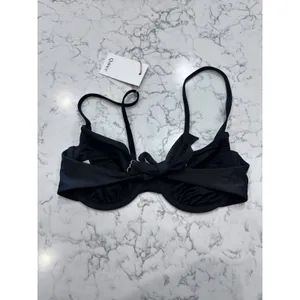 NWT Quince Black Italian Demi Underwire Bikini Top Size Large thumbnail 4