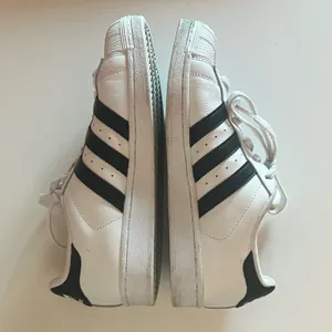 {Adidas} Superstar Originals thumbnail 8