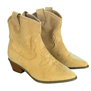 French Connection Carrie Boots Beige Western Vegan Suede Womens Size 7 thumbnail 1