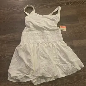 Free People NWT white way home skortsie. Size Small thumbnail 14
