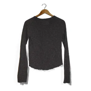 We The Free Long Sleeve Crew Neck Lettuce‎ Hem Top Charcoal Gray Size Medium thumbnail 3