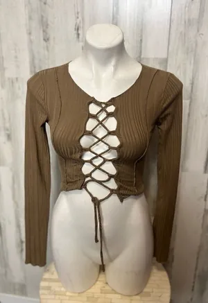Brown top Brown thumbnail 1