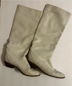 Women's vintage Leather Boots in Off-White size 6 thumbnail 1