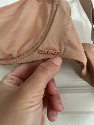 SKIMS Unlined Balconette Bra thumbnail 3