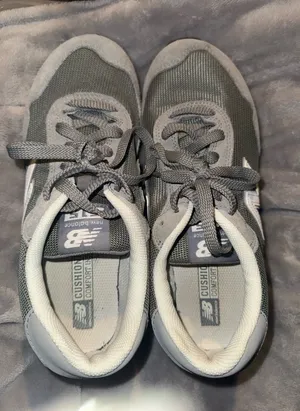 New Balance Sneakers thumbnail 1