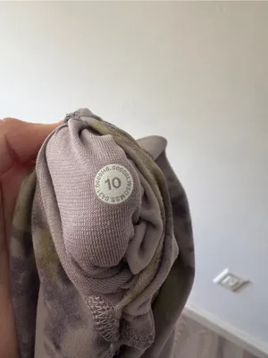 Lululemon Align Super-High-Rise Pant 28" Radial Tie Dye Mauve Grey Multi Size 10 thumbnail 9
