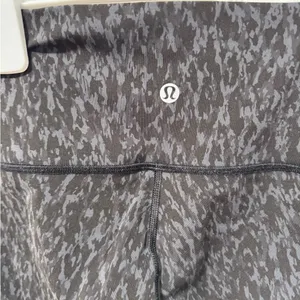 Lululemon Black Patterned Leggings thumbnail 3