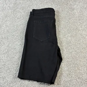 BP. Black Denim Bermuda Shorts Size 30 High Rise Raw Hem New with Tags Casual‎ thumbnail 8