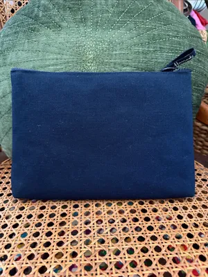 NWT Harrods London Logo Zip Pouch Cosmetic Bag Navy Cream Knightsbridge thumbnail 2