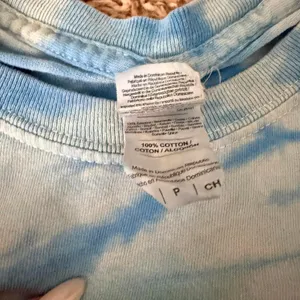 Y2K blue dolphin tie dye t shirt thumbnail 3