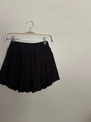 Old Navy black pleated skort  thumbnail 3