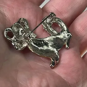 Vintage two tone Scotty dog Terrier brooch. thumbnail 4