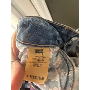 Levis‎ 526 Slender Bootcut Jeans Vintage Y2k 4 Med Blue Denim Mid Rise Size 28 thumbnail 10
