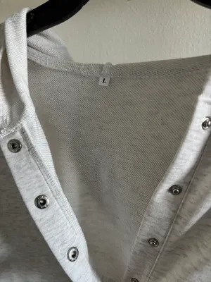 Hooded sweater Size L thumbnail 4